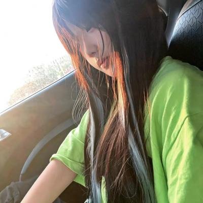 泄露春光